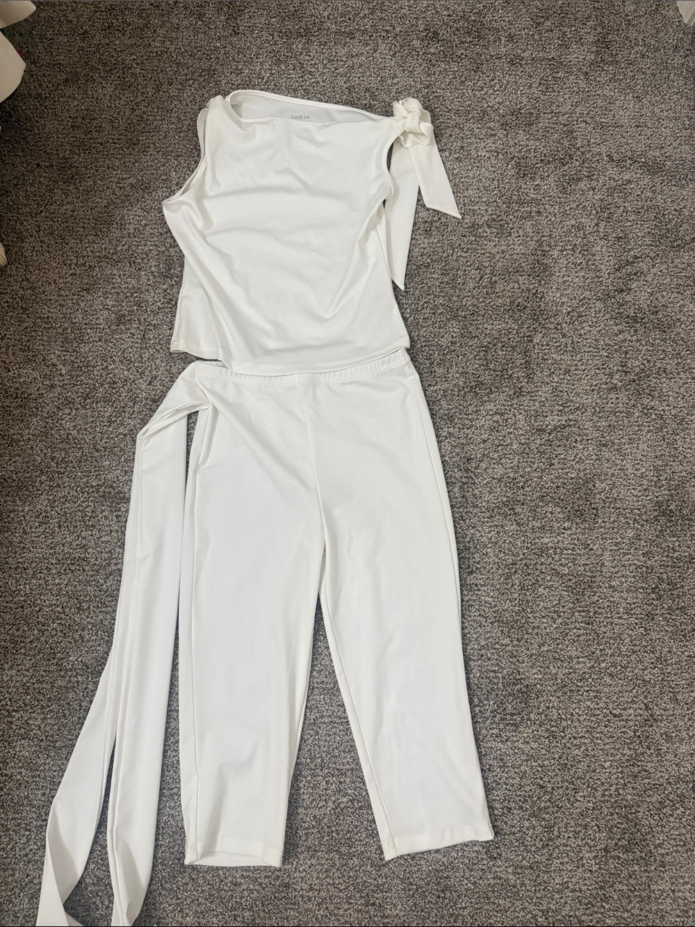 SHEIN White One-Shoulder Shirt and Capris with Side Tie Set